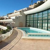 Flat in Spain, Comunitat Valenciana, Alicante, 330 sq.m.