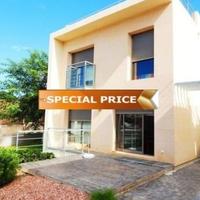 Villa in Spain, Comunitat Valenciana, Alicante, 210 sq.m.