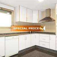 Villa in Spain, Comunitat Valenciana, Alicante, 210 sq.m.