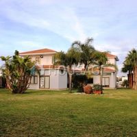 Villa in Republic of Cyprus, Eparchia Larnakas, 500 sq.m.