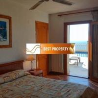 Villa in Spain, Comunitat Valenciana, Alicante, 230 sq.m.