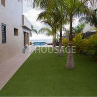 Villa in Spain, Canary Islands, Santa Cruz de Tenerife, 352 sq.m.