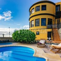 Villa in Spain, Canary Islands, Santa Cruz de Tenerife, 650 sq.m.