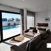 Villa in Spain, Comunitat Valenciana, Alicante, 160 sq.m.