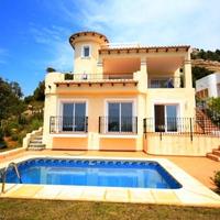 Villa in Spain, Comunitat Valenciana, Alicante, 218 sq.m.