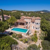 Villa in Spain, Balearic Islands, Palma, 200 sq.m.