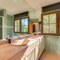 Villa in Spain, Balearic Islands, Palma, 360 sq.m.