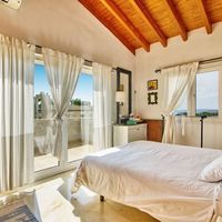 Villa in Spain, Canary Islands, Santa Cruz de la Palma, 514 sq.m.