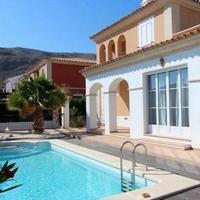 Villa in Spain, Comunitat Valenciana, Alicante, 160 sq.m.