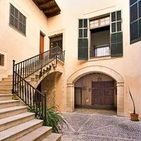 Апартаменты в Испании, Канарские Острова, Санта-Крус-де-ла-Пальма, 415 кв.м.