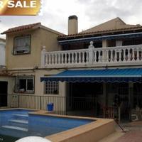 Villa in Spain, Comunitat Valenciana, Alicante, 240 sq.m.