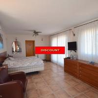 Villa in Spain, Comunitat Valenciana, Alicante, 255 sq.m.