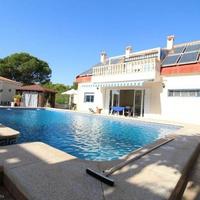Villa in Spain, Comunitat Valenciana, Alicante, 400 sq.m.