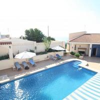 Villa in Spain, Comunitat Valenciana, Alicante, 400 sq.m.