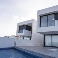 Villa in Spain, Comunitat Valenciana, Alicante, 217 sq.m.