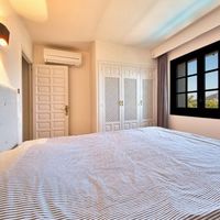 Flat in Spain, Balearic Islands, Palma, 170 sq.m.