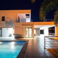 Villa in Spain, Comunitat Valenciana, Alicante, 638 sq.m.