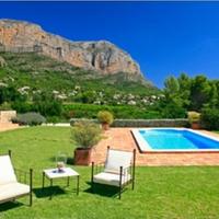 Villa in Spain, Comunitat Valenciana, Alicante, 500 sq.m.