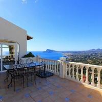 Villa in Spain, Comunitat Valenciana, Alicante, 345 sq.m.