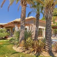 Villa in Spain, Andalucia, 721 sq.m.