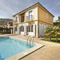 Villa in Spain, Comunitat Valenciana, Alicante, 250 sq.m.