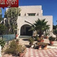 Villa in Spain, Comunitat Valenciana, Alicante, 320 sq.m.