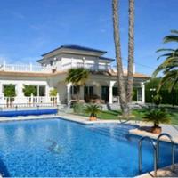 Villa in Spain, Comunitat Valenciana, Alicante, 1400 sq.m.