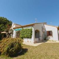 Villa in Spain, Comunitat Valenciana, Alicante, 145 sq.m.