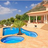 Villa in Spain, Comunitat Valenciana, Alicante, 400 sq.m.