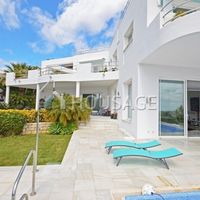 Villa in Spain, Andalucia, 618 sq.m.