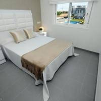 Bungalow in Spain, Comunitat Valenciana, Alicante, 78 sq.m.