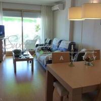 Квартира на первой линии моря/озера в Испании, Каталония, Багур, 80 кв.м.