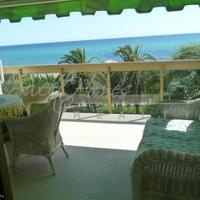 Квартира на первой линии моря/озера в Испании, Каталония, Багур, 80 кв.м.