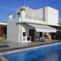 Villa in Spain, Comunitat Valenciana, Alicante, 396 sq.m.