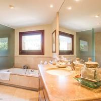 Villa in Spain, Catalunya, Begur, 302 sq.m.
