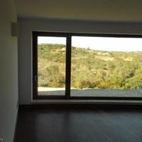 Villa at the second line of the sea / lake, in the suburbs in Portugal, Albufeira, 1500 sq.m.