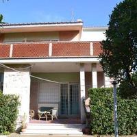 Villa in Italy, Lazio, 238 sq.m.