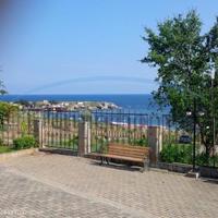 Flat at the first line of the sea / lake in Bulgaria, Burgas Province, Elenite, 130 sq.m.