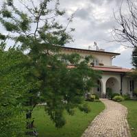 Villa in Italy, 390 sq.m.