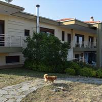 Villa in Greece, Central Macedonia, Center, 480 sq.m.