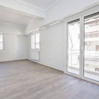 Квартира в Греции, Аттика, Афины, 68 кв.м.