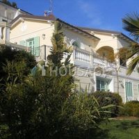 Вилла в Италии, Сан-Ремо, 200 кв.м.