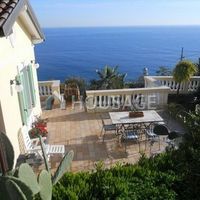 Вилла в Италии, Сан-Ремо, 200 кв.м.