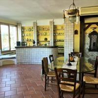 Villa in Greece, Central Macedonia, Center, 728 sq.m.