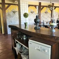 Villa in Greece, Central Macedonia, Center, 728 sq.m.