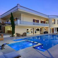 Villa in Greece, Crete, Chania, 320 sq.m.