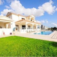 Villa in Republic of Cyprus, Eparchia Pafou, 700 sq.m.