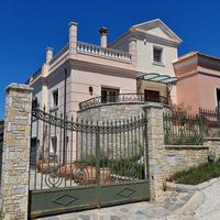 Townhouse in Greece, Attica, Athens, 520 sq.m.