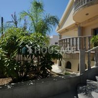 Villa in Republic of Cyprus, Lemesou, 748 sq.m.