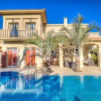 Villa in Republic of Cyprus, Lemesou, 550 sq.m.